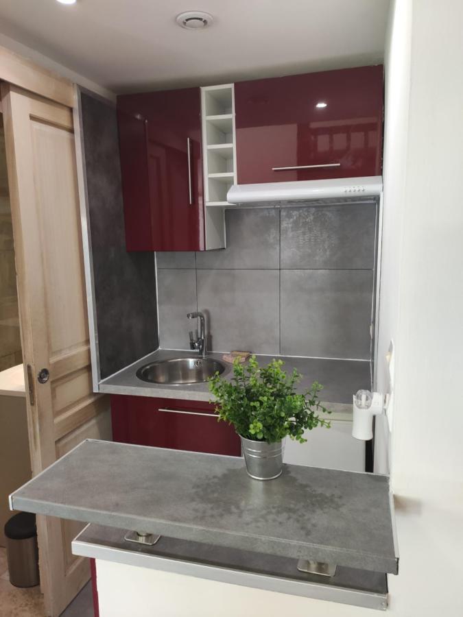 Joli Studio Au Calme Тулон Екстериор снимка