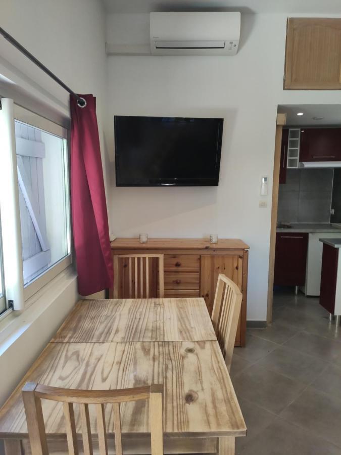 Joli Studio Au Calme Тулон Екстериор снимка
